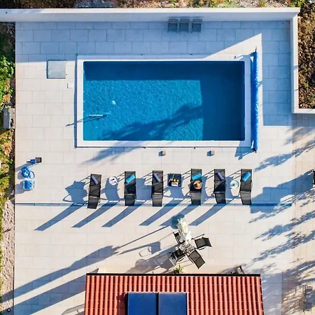 Villa Adela