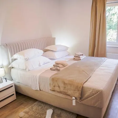 Villa Adela Drniš